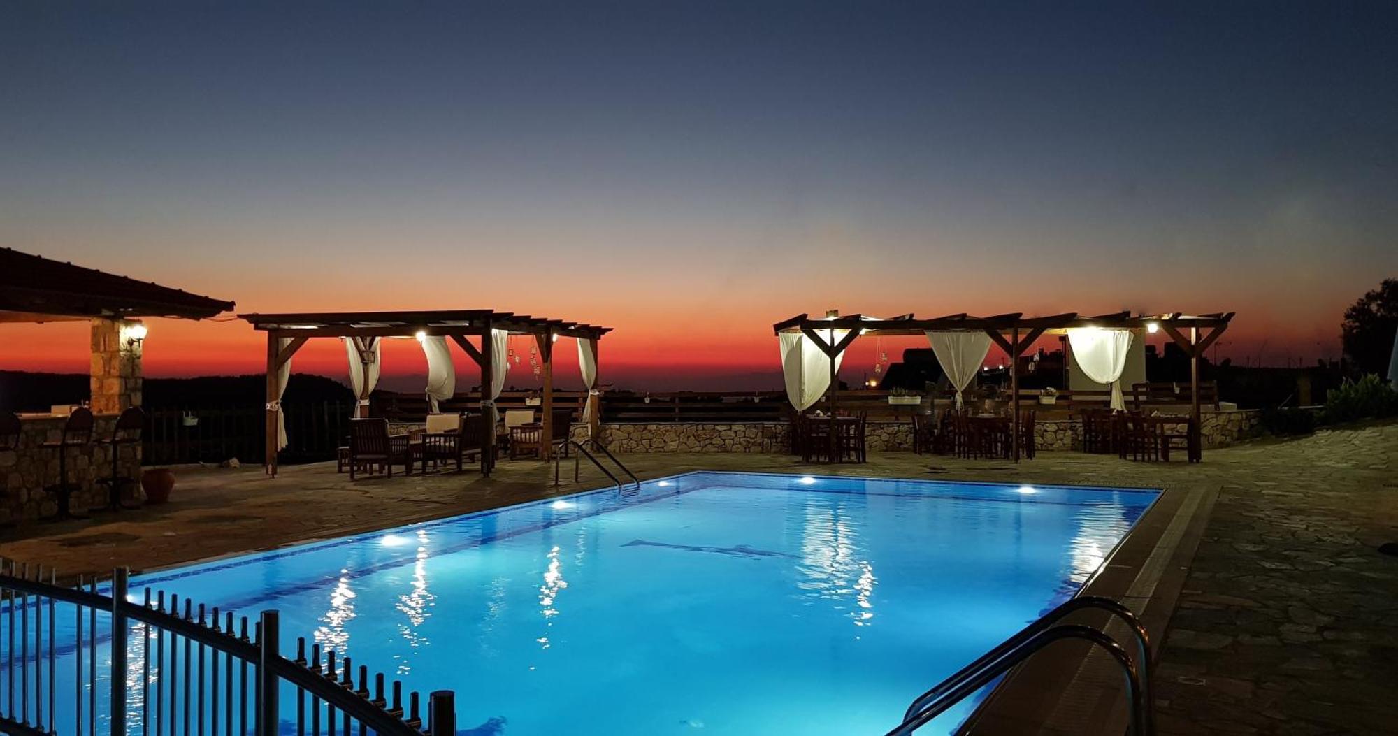 Émbonas Ataviros Hotel מראה חיצוני תמונה
