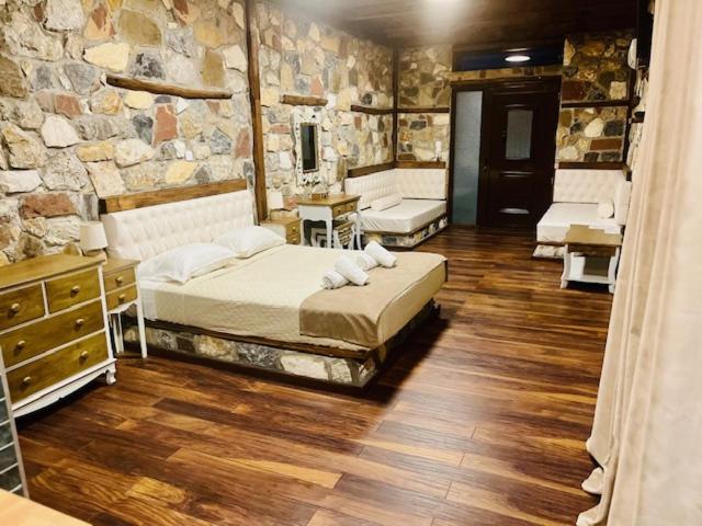 Émbonas Ataviros Hotel מראה חיצוני תמונה