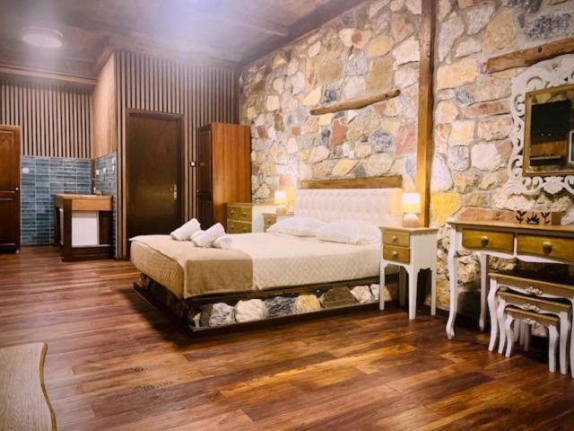 Émbonas Ataviros Hotel מראה חיצוני תמונה