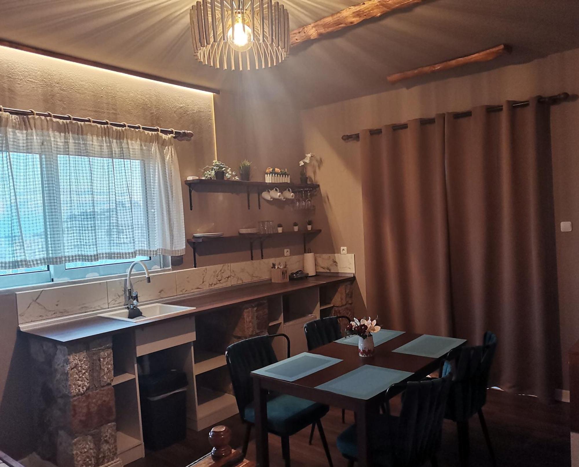 Émbonas Ataviros Hotel מראה חיצוני תמונה